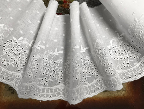 Natural White embroidery  on Natural White Cotton Voile - Broderie Anglaise - 15 cm Wide.