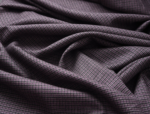 Double Faced w/Small Black and Purple Houndstooth Pattern on Grey Background - Fine Italian Wool - 157 cm Wide.