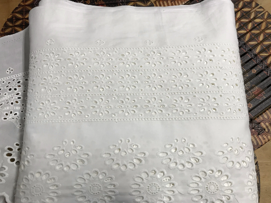 Natural White Broderie Anglaise on  Swiss Cotton Voile, 33 cm.
